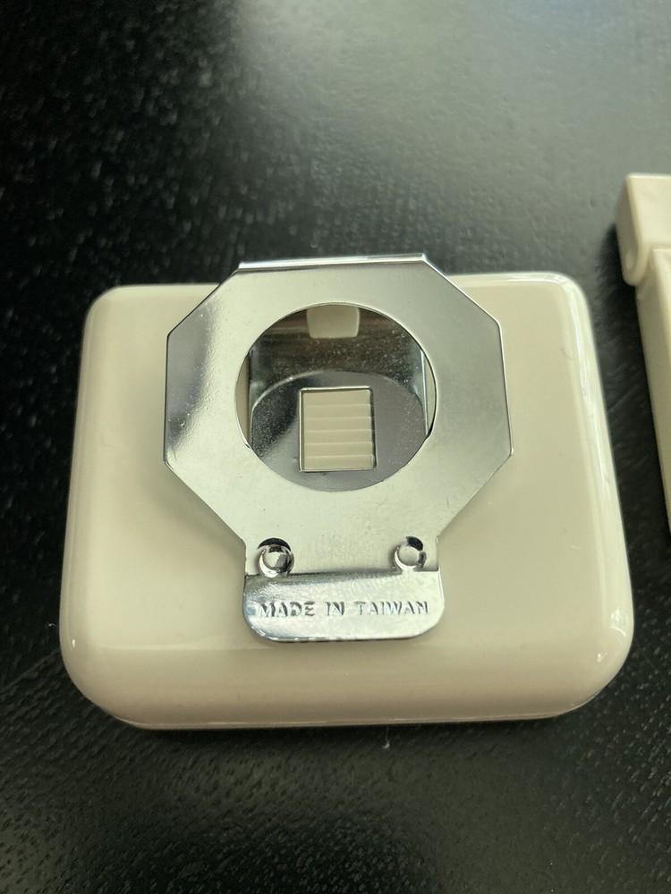 Vintage LL BEAN Script Electronic Digital Pedometer Distance Calculator Untested