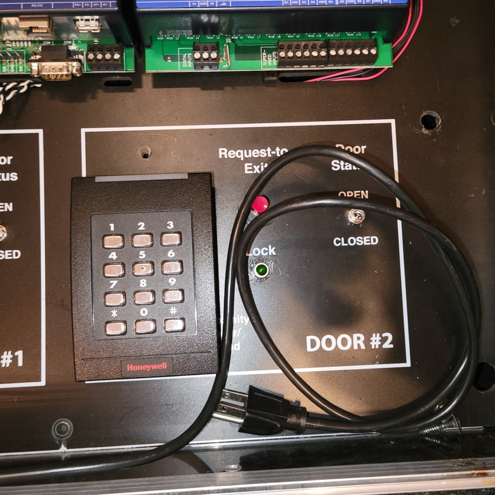Honeywell Technology Display Sample Box SEC-H-600