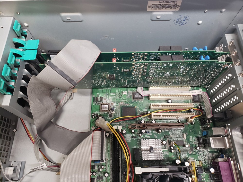 Avaya S3210 Message Server INTEL CELERON 2.00GHz