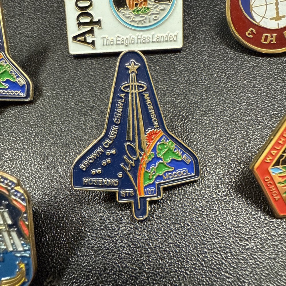 NASA Shuttle And Apollo Pin Lot