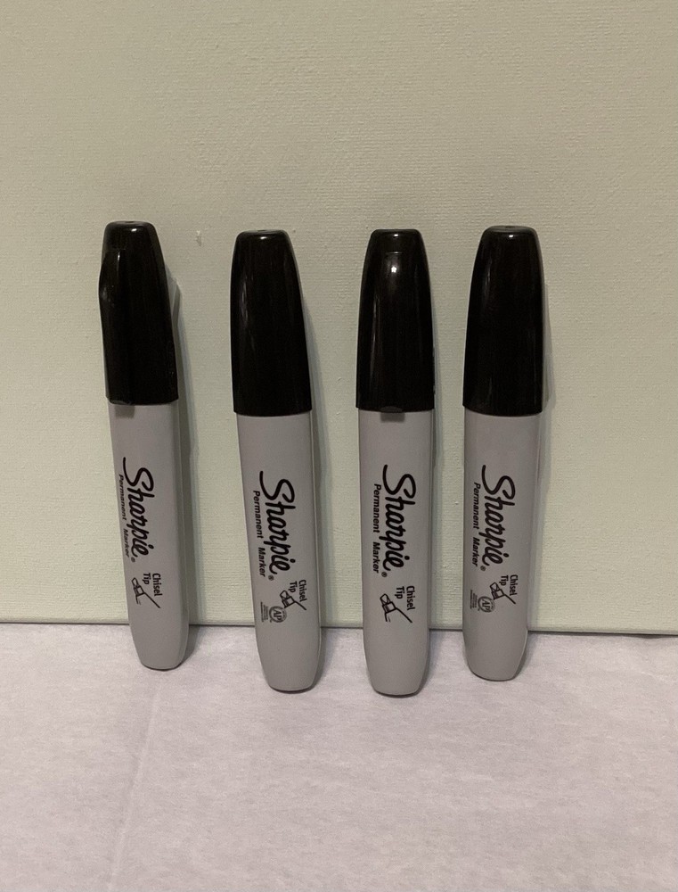 Four Sharpie Chisel Tip Permanent Black Markers