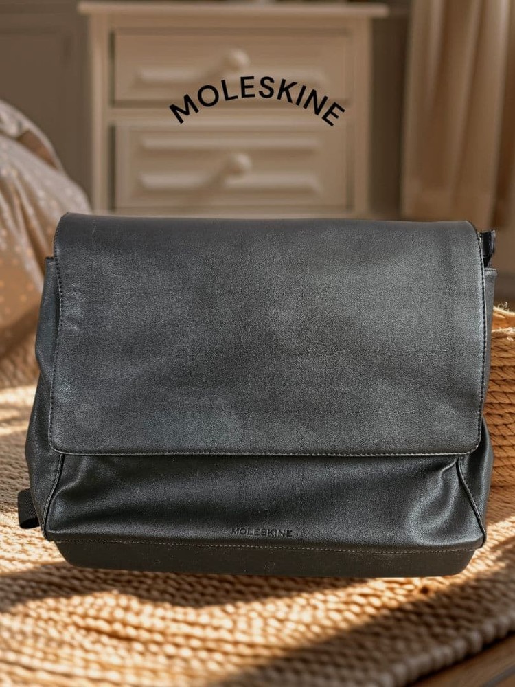 moleskine horizontal backpack