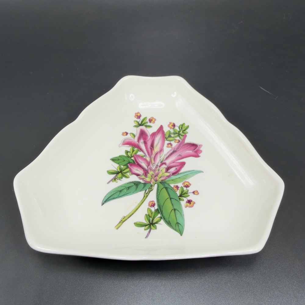 Spode Copeland Wayside Fine Porcelain Triangular Shape Dish Bowl Trinket Dish