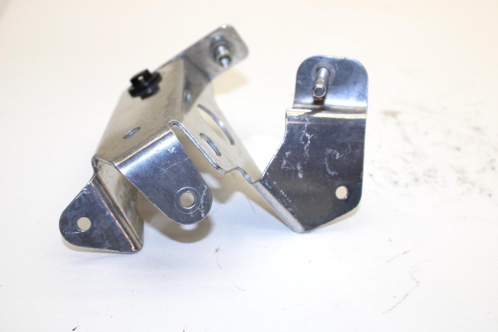 2004 Ski-doo Mxz 600 Ho Sdi Oem Left Console Support 518322962 B109