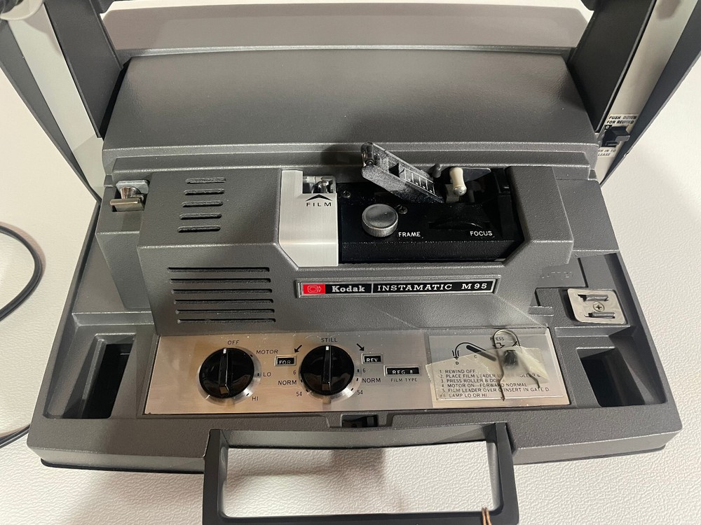 Kodak Instamatic M95 Projector