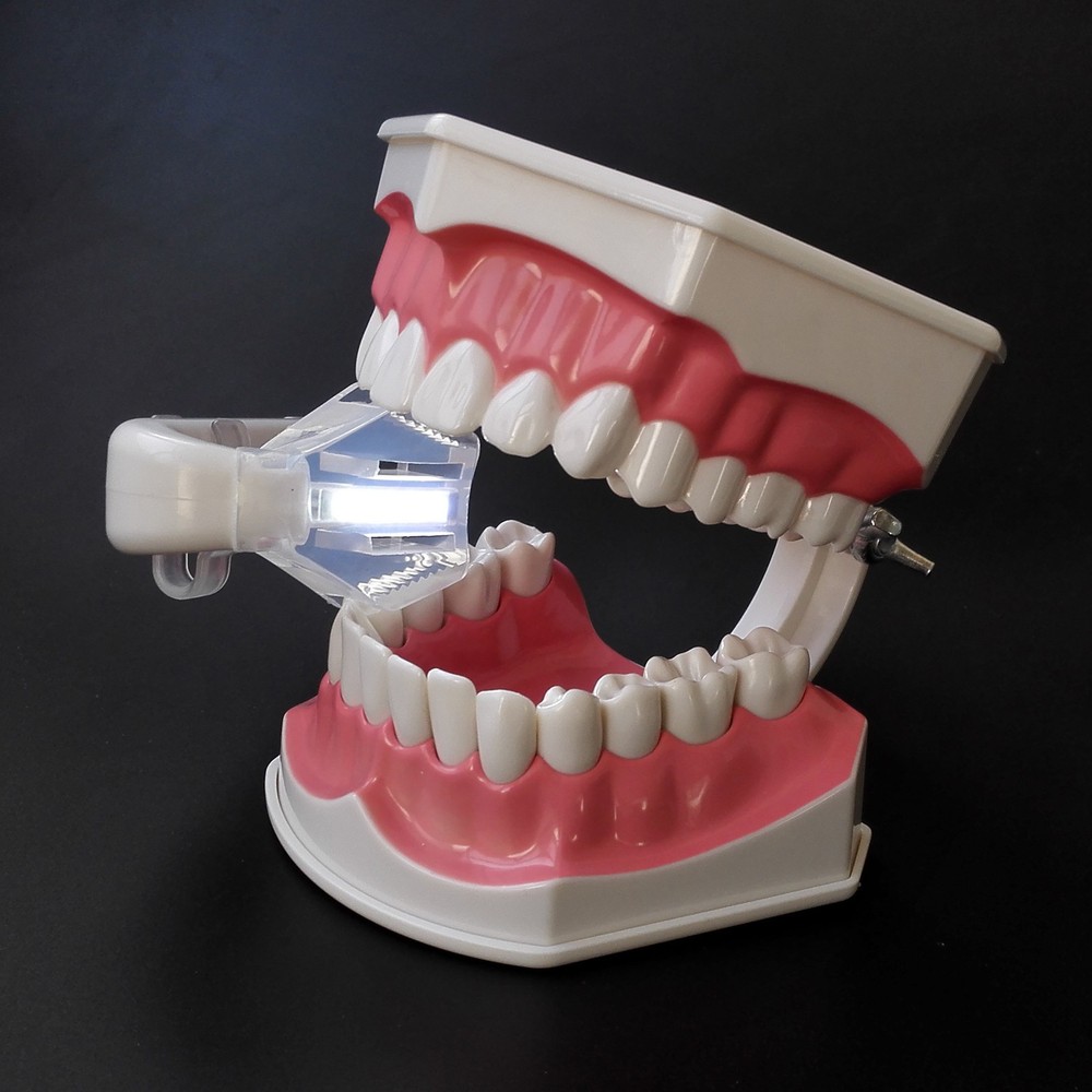 Maxbite Intraoral Light Wireless Suction W / LED Lighting Dental System