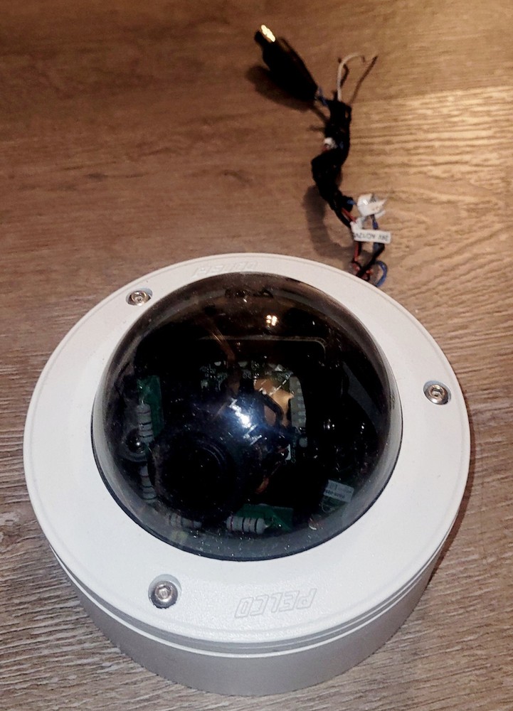 Pelco IS-CHV9 Security Camera 3-9.5mm Lens