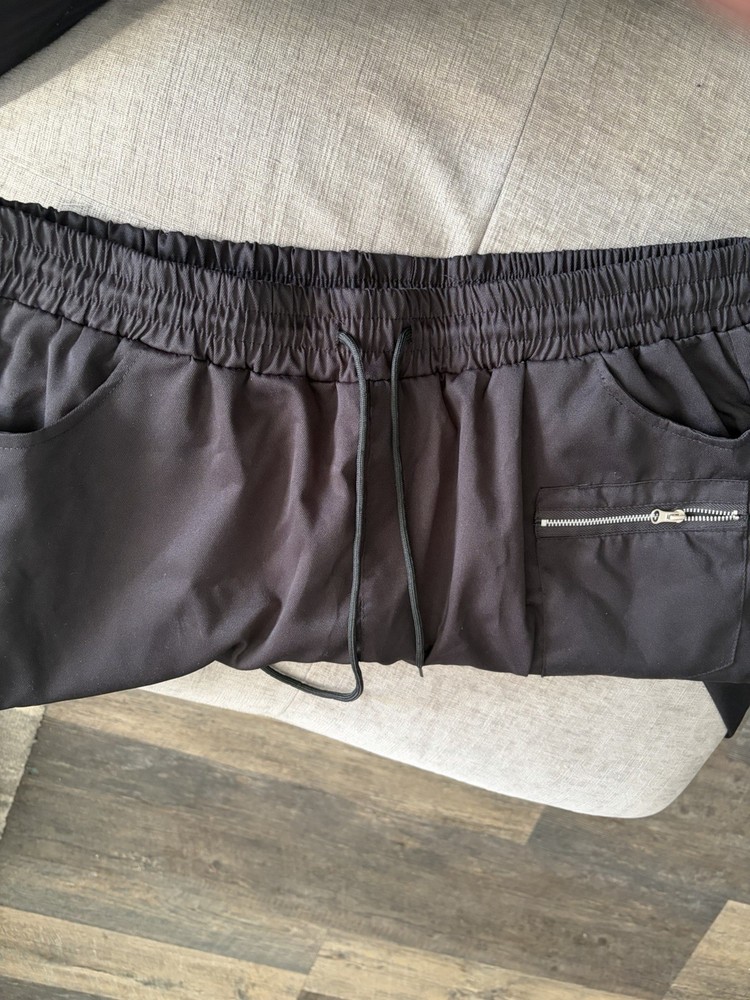 ReRigi Black Solid Medical Scrubs Set Top & Pants with Multiple Pockets