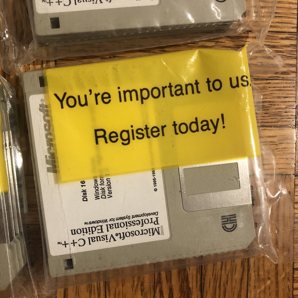 Microsoft Visual C++ 1.0 Professional Edition w/ Version 7.0 Update & Manuals