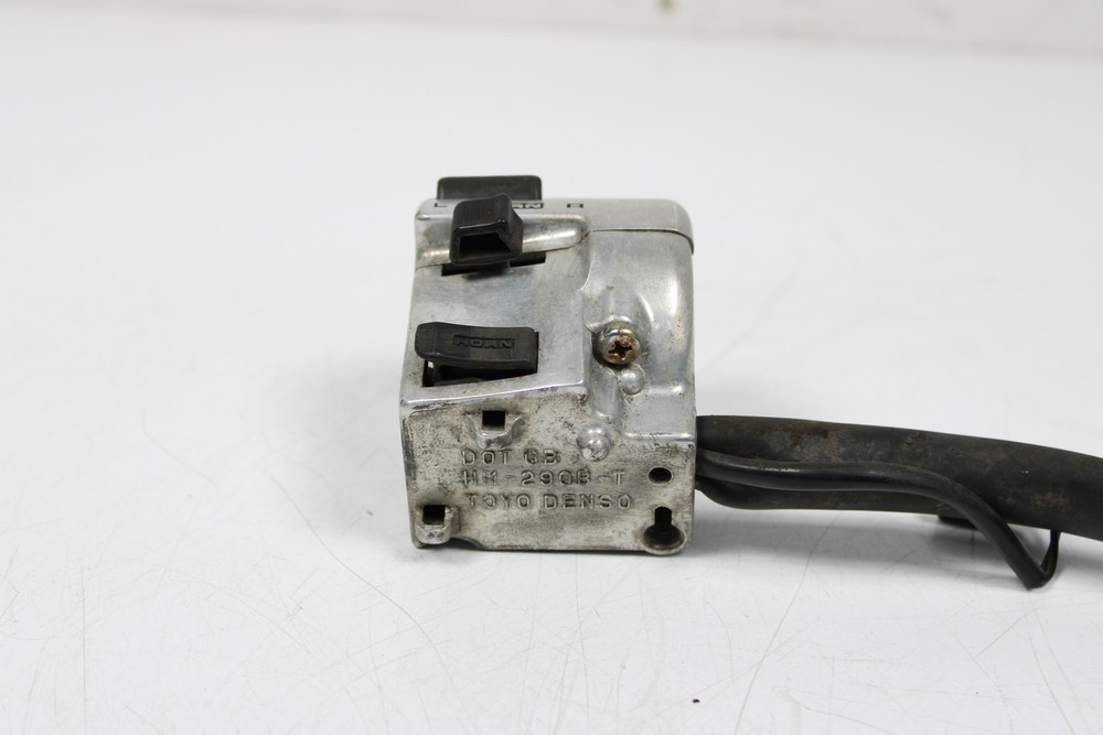 04 Honda VLX Shadow Deluxe VT600CD Left Handlebar Control Switch