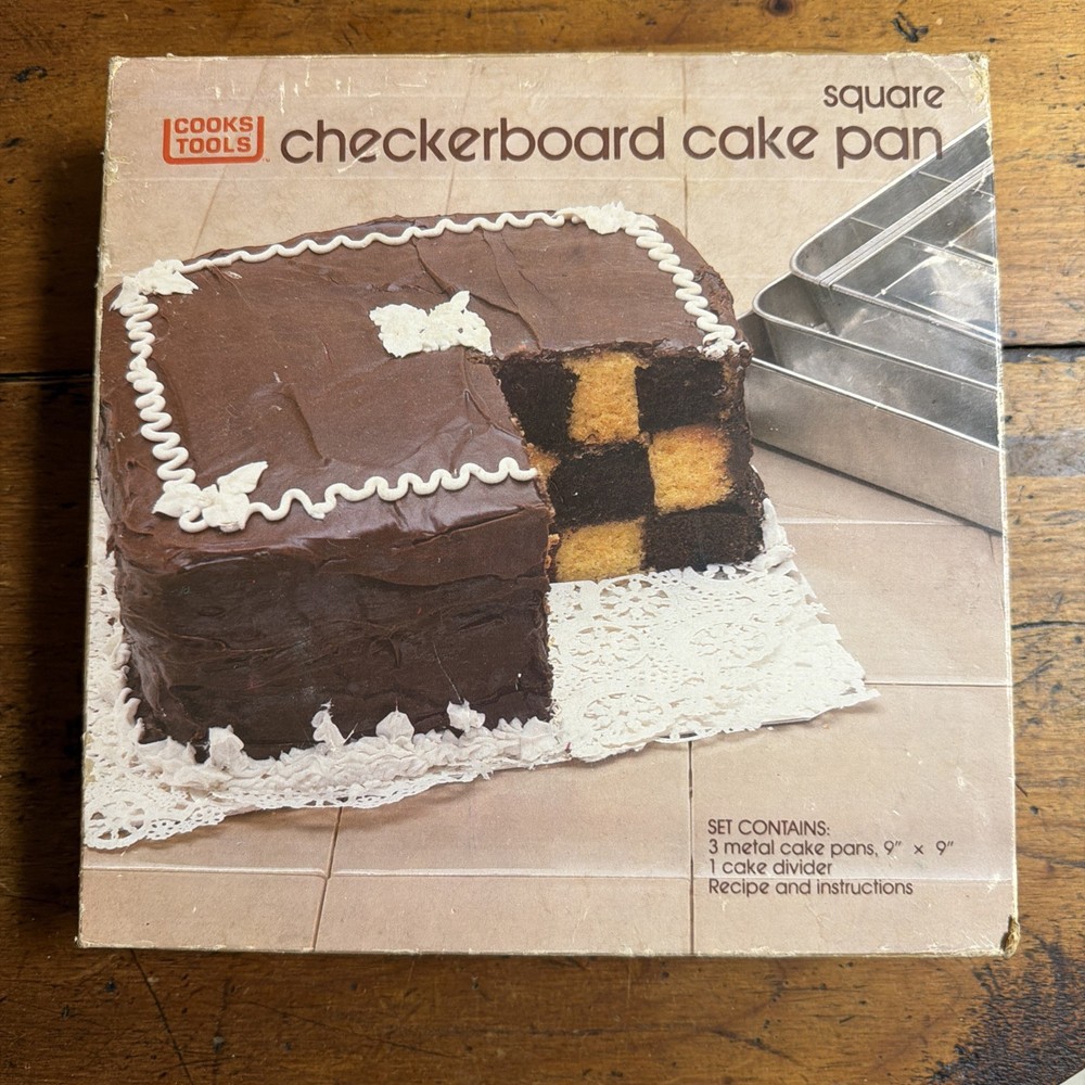VINTAGE CHECKERBOARD Cake Pan~ Preowned see all pics!