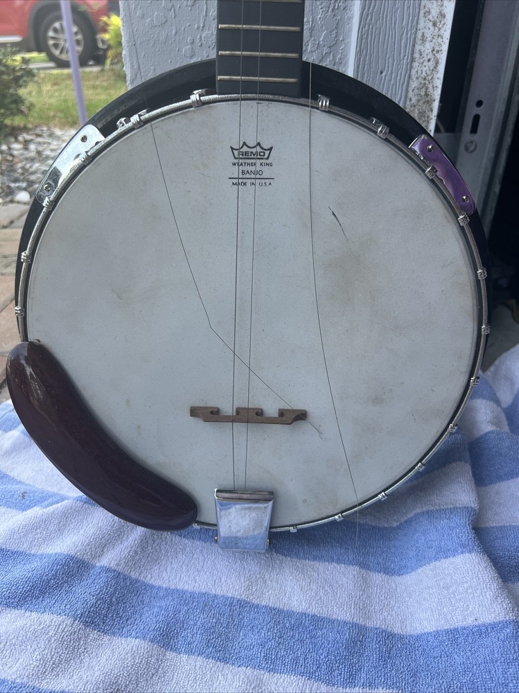 Franciscan Banjo 5 String with Case