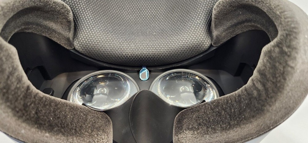 HTC VIVE Cosmos Headset ONLY - No Cables/Plate/Headphone