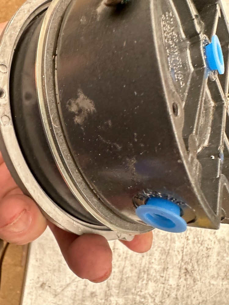 Dwyer Instruments Pressure Transmitter 602-2