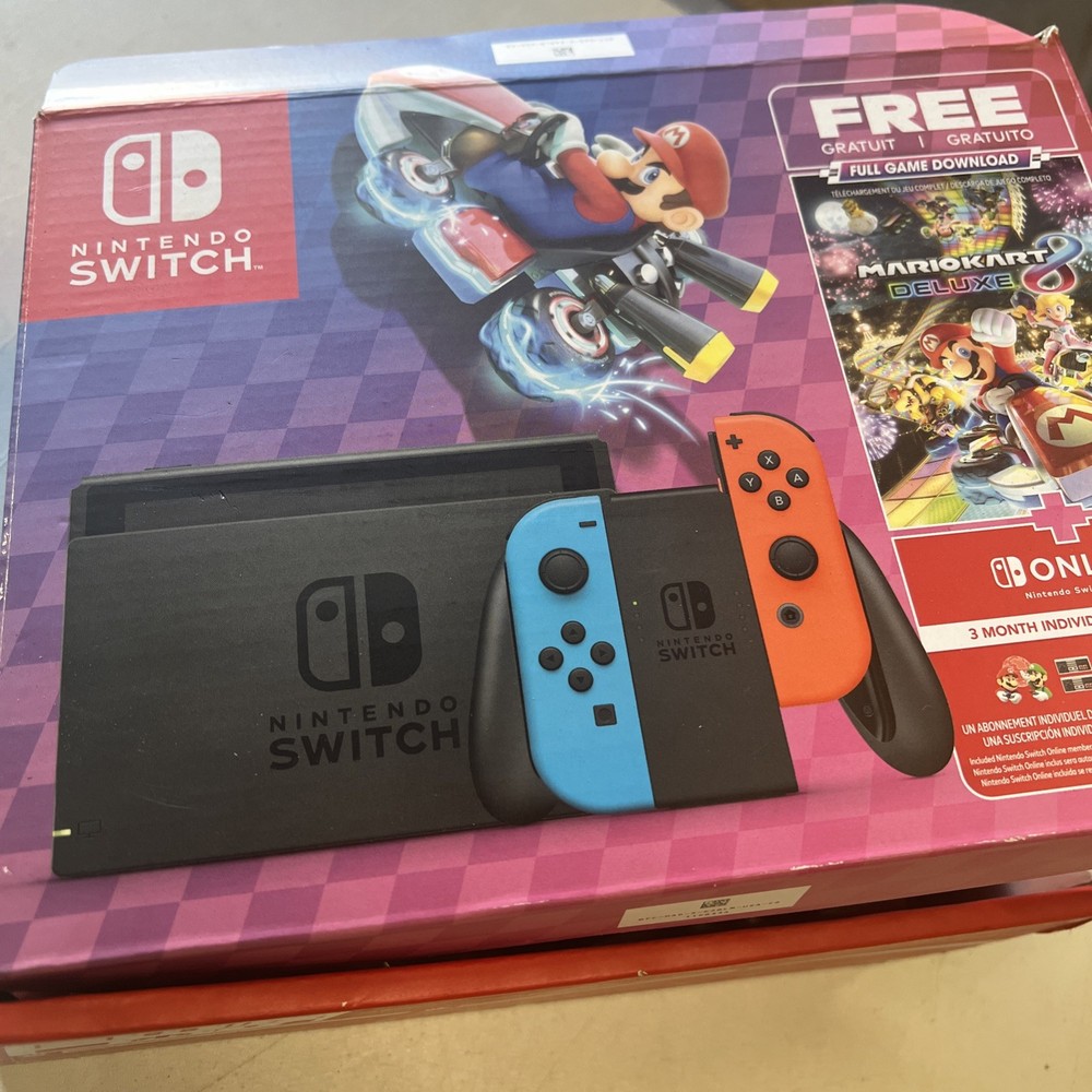 nintendo charger and switch box / NO SWITCH