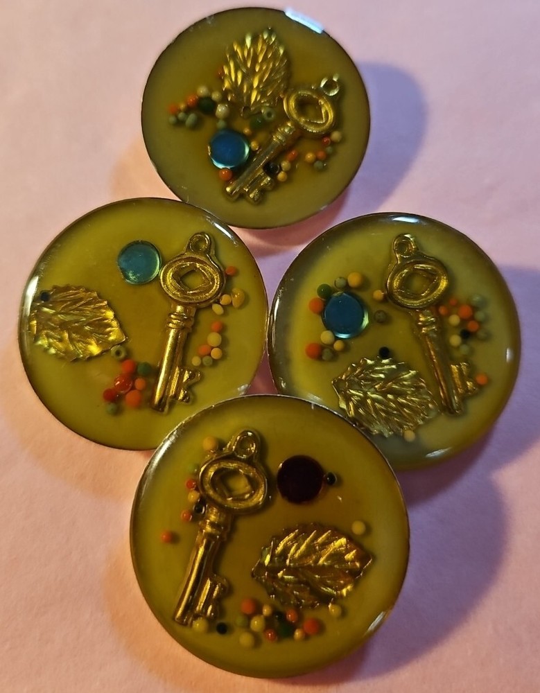4 "Junque" Buttons Key, Leaf, Confetti 1 1/4" Metal Back