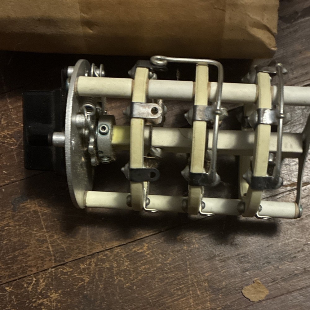 Industrial Rotary Switch Ceramic Metal White Multi-Position