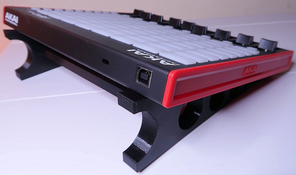 Custom Angled Display Stand for Akai MPC One & APC Mini MkII Studio Controller