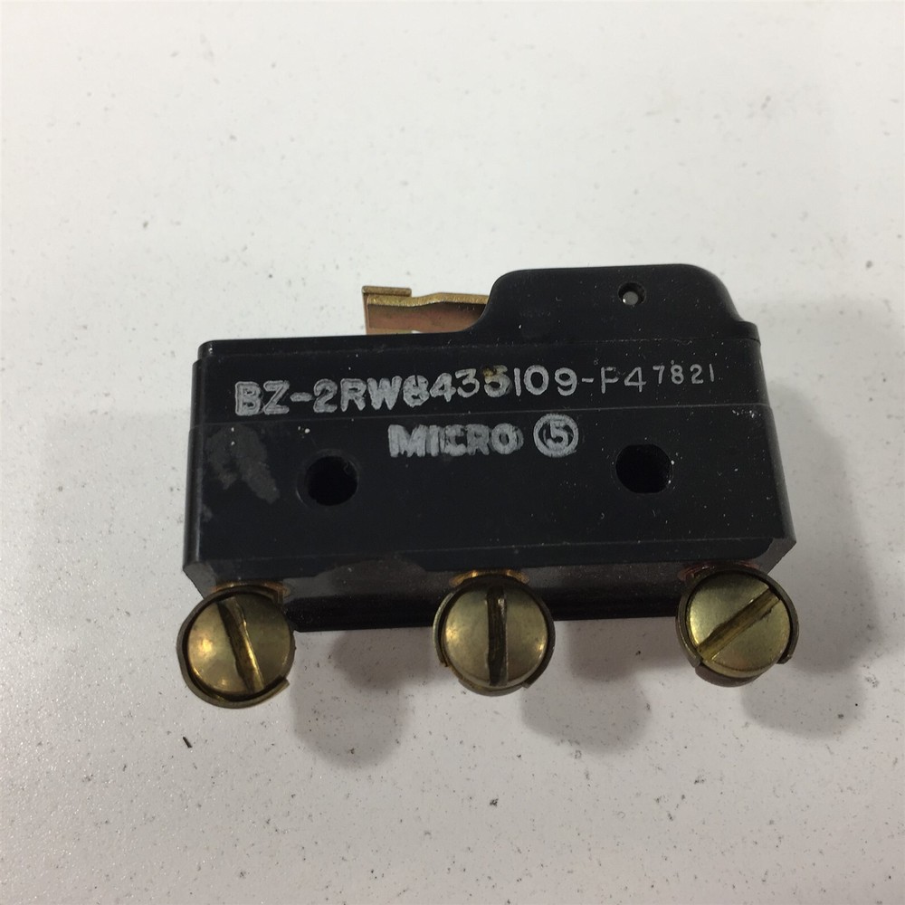 (1) Honeywell BZ-2RW8435109 Microswitch