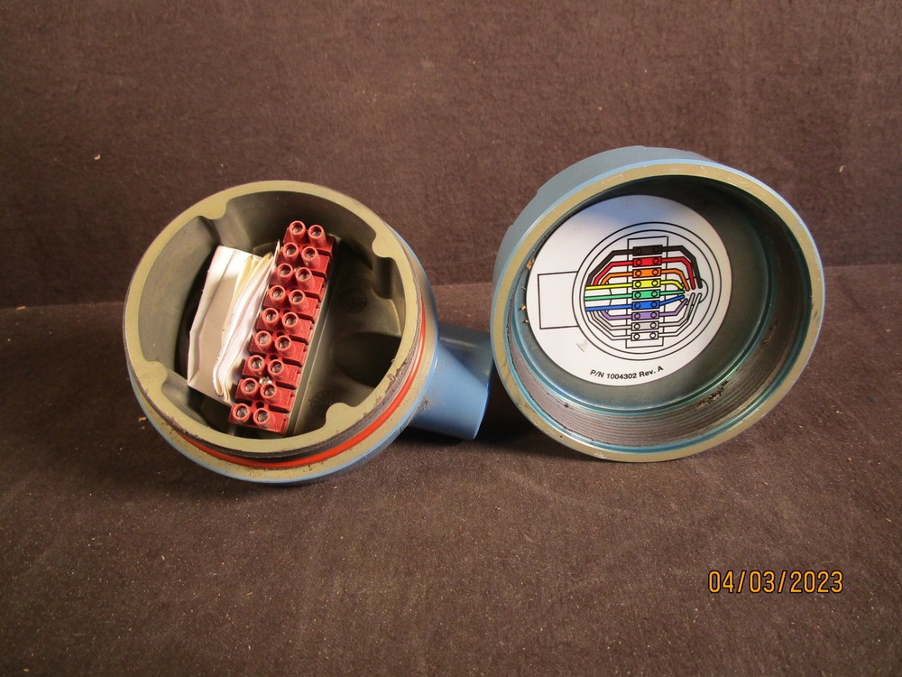 Emerson Micro Motion Flow Meter Junction Box 1004302 NOS