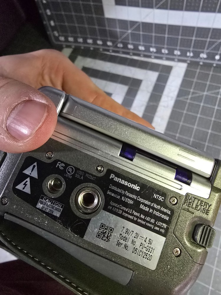 Panasonic PV-GS31 MiniDV Camera Camcorder untested