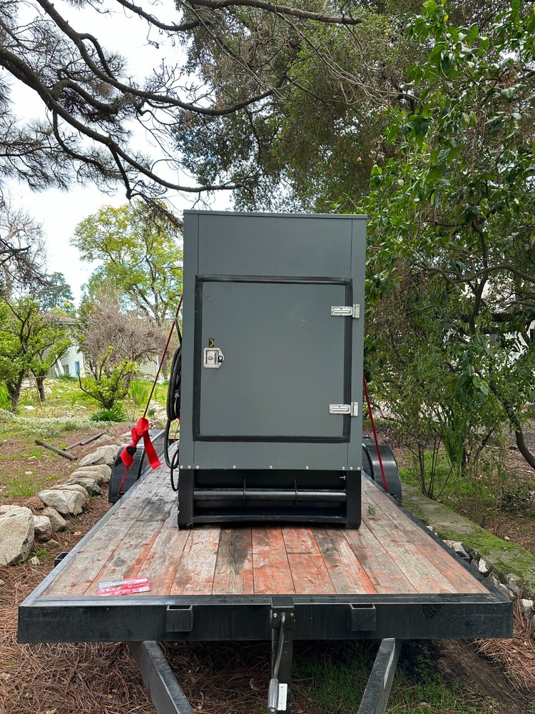Perkins (CAT) 125KW Diesel Generator Super Silent Engine Quiet Engine