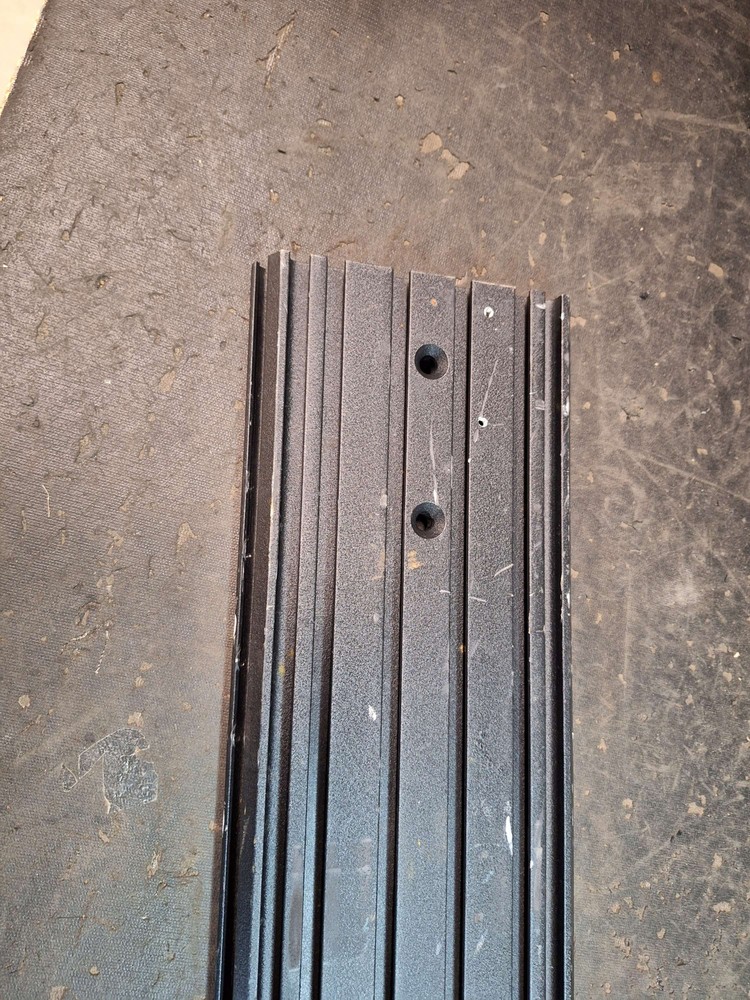 Jotto desk 28 in console floor plate