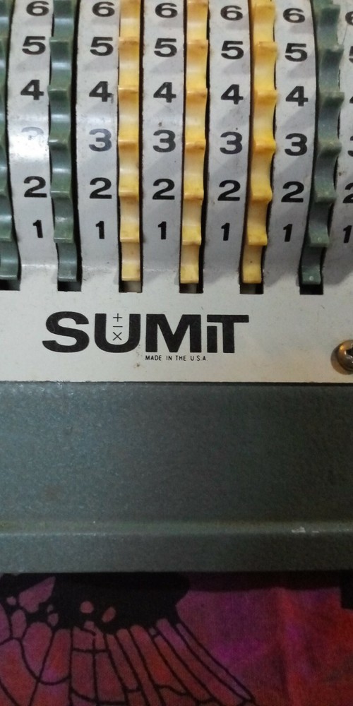 Vintage Sumit Manual Wheeled Calculator Adding Machine
