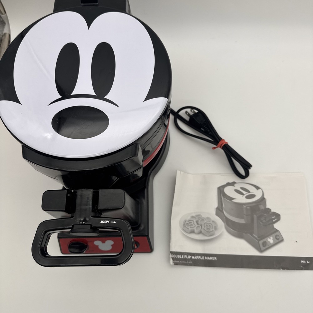 Disney Mickey Mouse MIC-62 Double Flip Waffle Maker 6 Mini Waffles Rotating Work
