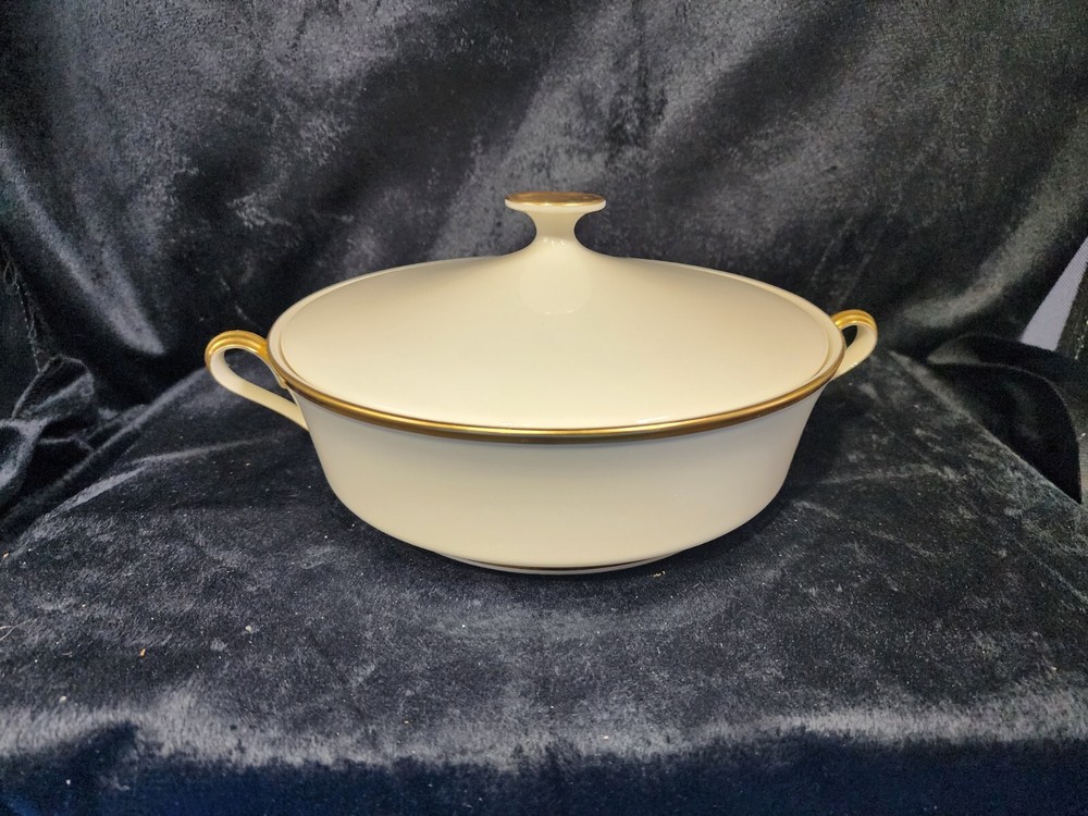 Lenox ETERNAL  Covered Vegetable