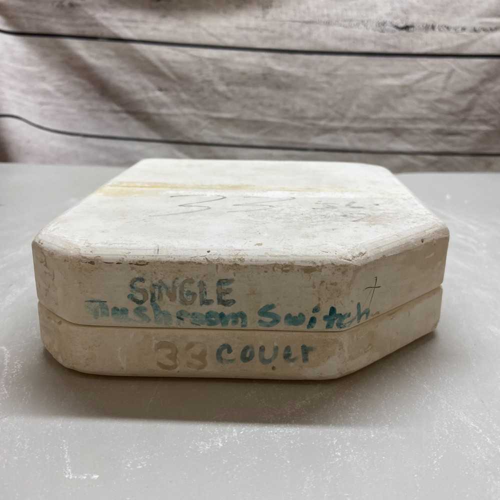 Sittre Ceramic Slip Casting Mold Single Mushroom Switch Plate #33