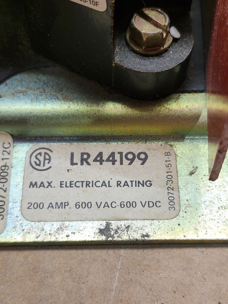 NEW NO BOX SQUARE D DISCONNECT SWITCH CLASS 9422 TYPE TF-1