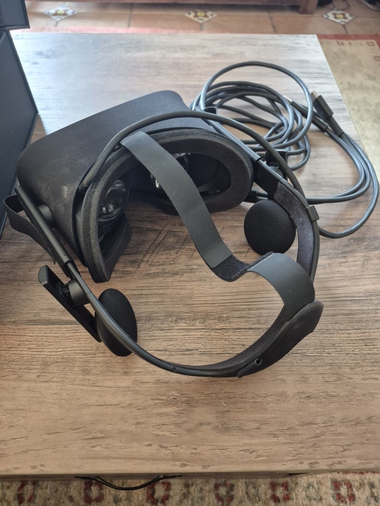 Oculus Rift Virtual Reality VR System with Xbox Controller