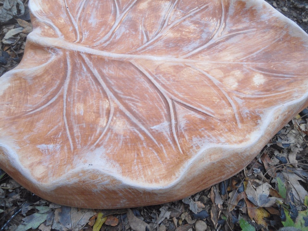 Leaf birdbath bird feeder mold concrete plaster plastic casting 11" x 10" x 2"