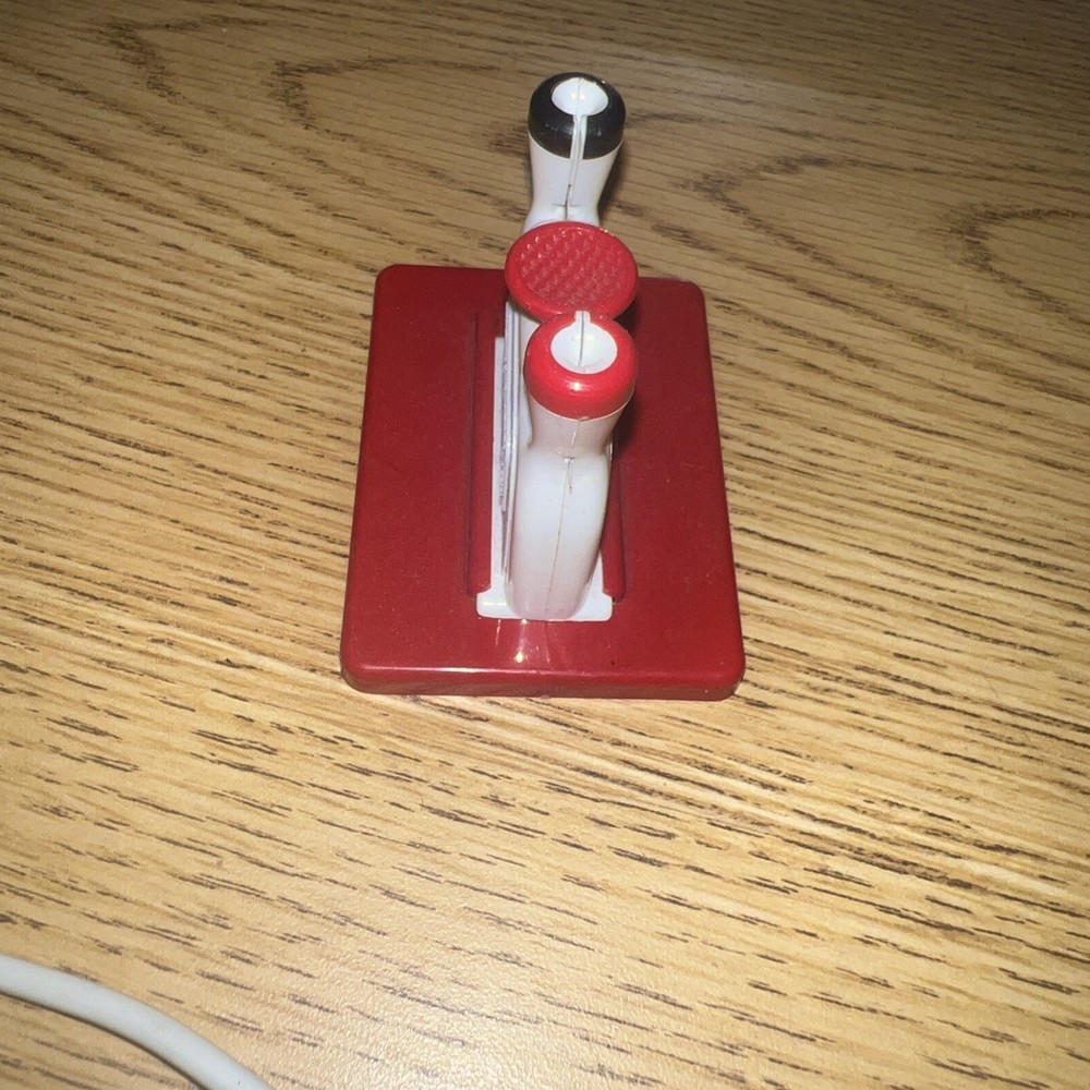 Vintage Needle Threader ULLY