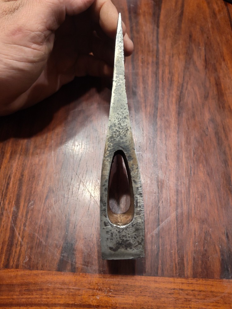 COLLINS* HUDSON BAY AXE HEAD , UNMARKED