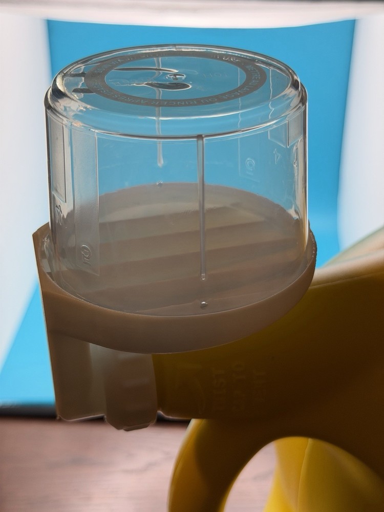 Laundry Detergent Cup Drain / Holder
