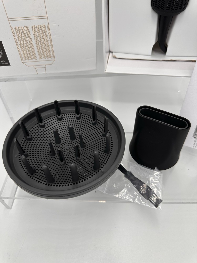 Brushless Hairdryer With Diffuser Attachment, New