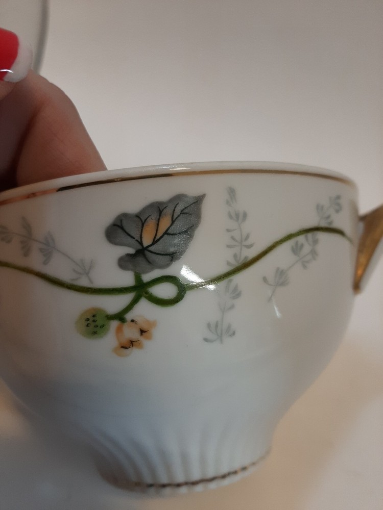 Granada Victorian China Lidded Dish C3
