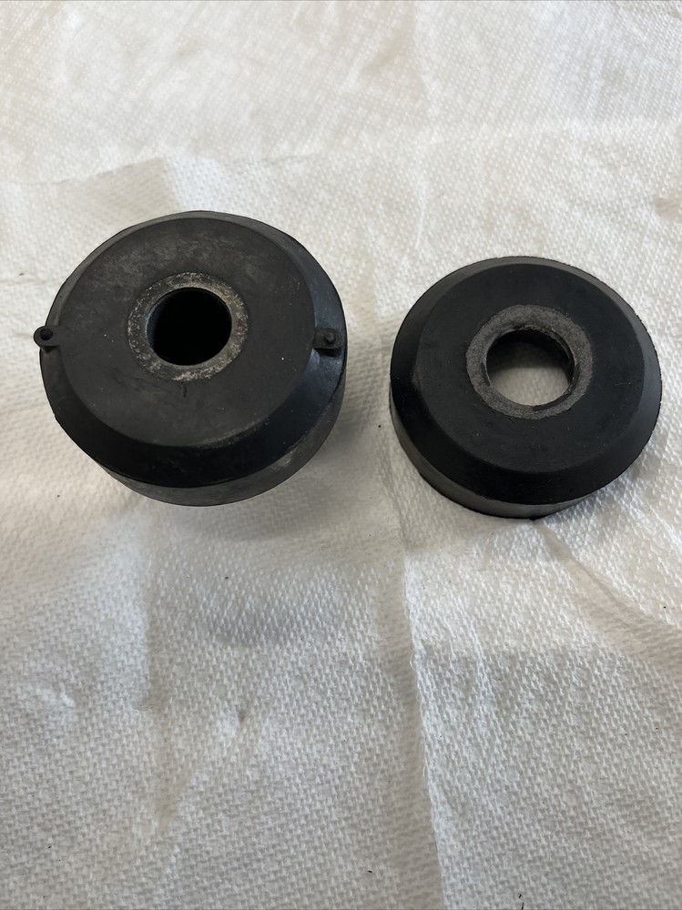 AUTOMANN M23010 MOTOR MOUNT BUSHING PETERBILT , Qty 1