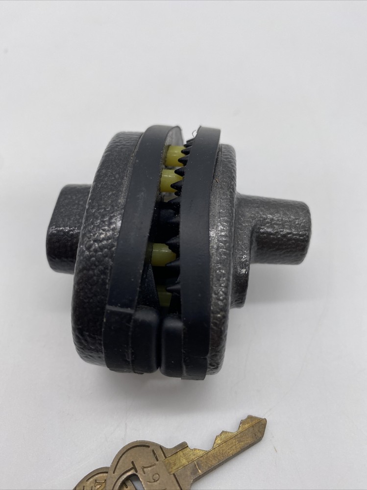 Master 90 Gun Lock Trigger Lock with 2 Keys