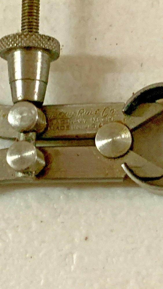 LUFKIN 41-2 1/2 OUTSIDE CALIPER WITH SOLID NUT IN STOCK