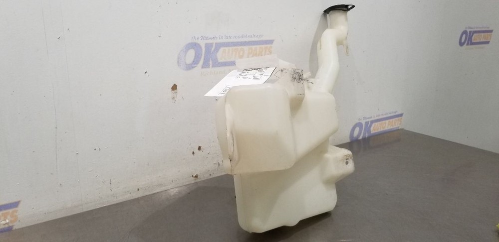 09 CHEVY CORVETTE C6 WINDSHIELD WASHER RESERVOIR