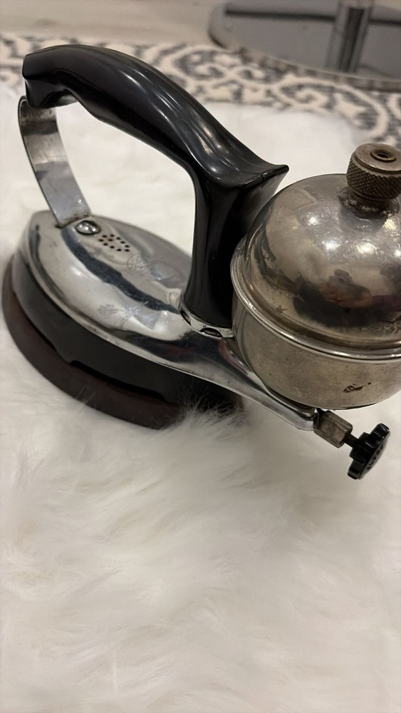 Coleman Self-Heating Gas Iron