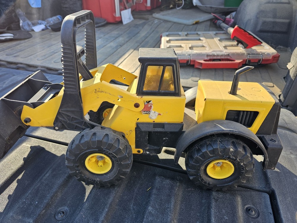 Tonka Wheel Loader 838 Pressed Steel Plastic Front End Loader Excavator