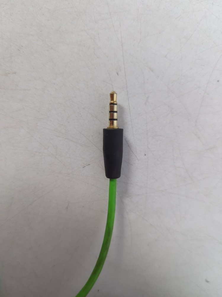 RAZER WIRELESS HEADPHONES - FULLY FUNCTIONAL