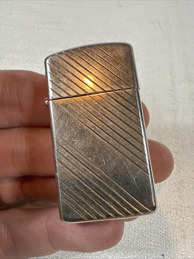 Vintage Pre-Owned Zippo Cigarette Lighter Plain Gold Tone