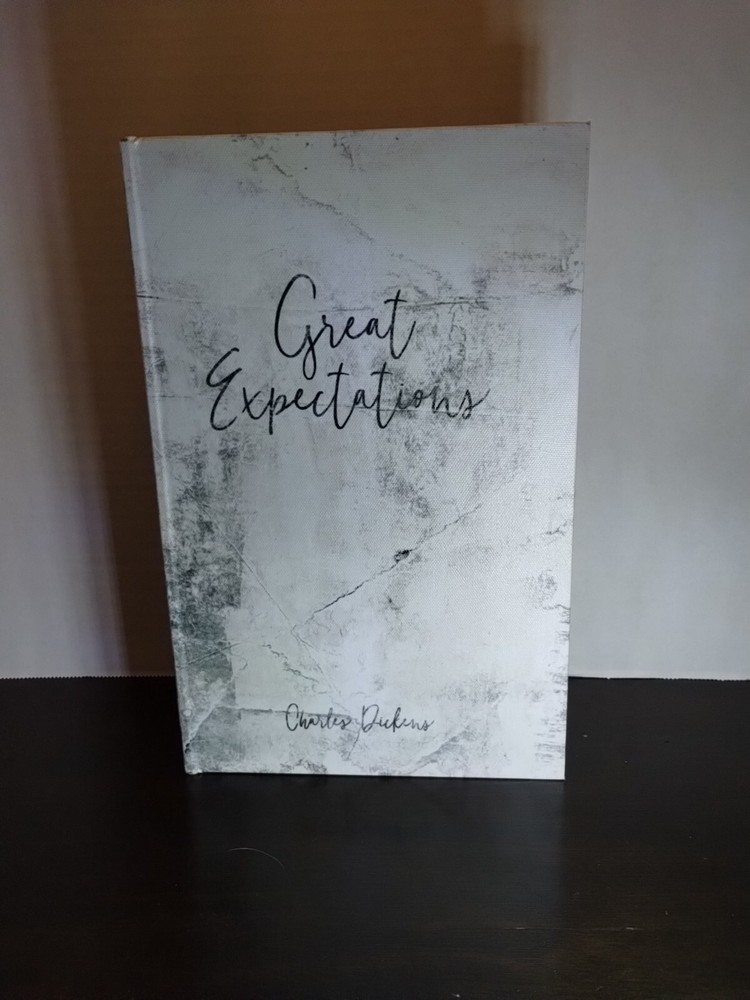 Book Hidden Compartment Safe Box Home Library Shelf “Great Expectations”