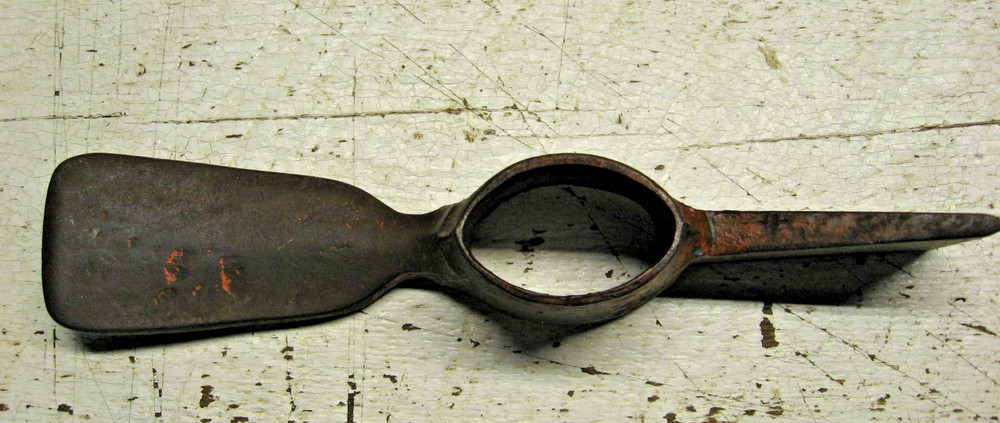 VINTAGE TRUE TEMPER No 3 PICKAXE PICK AXE MATTOCK HEAD