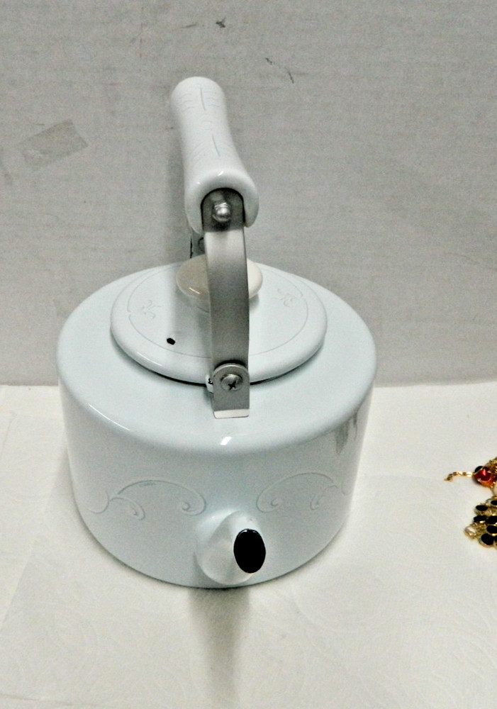 LENOX WHITE SWIRL DESIGN ENAMEL TEAKETTLE WITH TAG